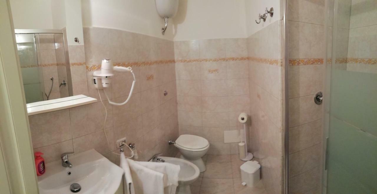 Apartment Urbino 33 Рим Экстерьер фото
